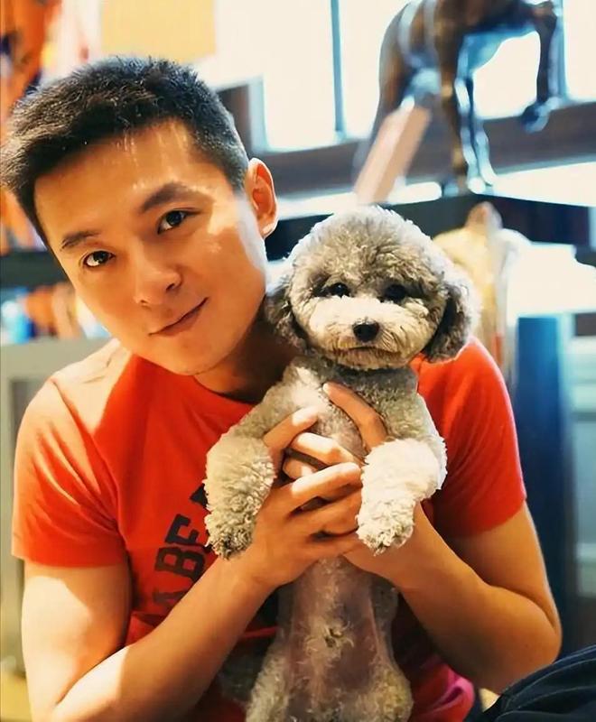 着46岁儿子躺狗窝痛哭她终于后悔了开元棋牌试玩亲手拆散儿子3段姻缘看(图19)